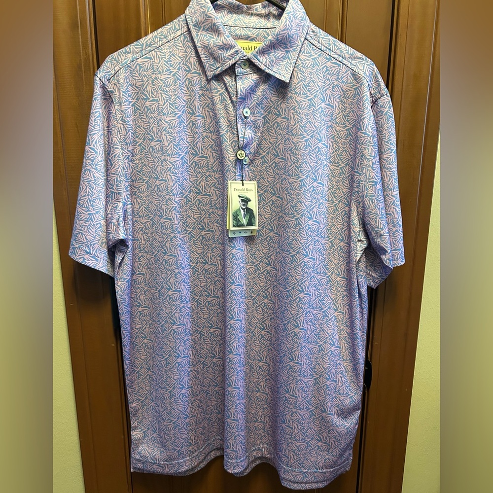 Donald Ross Men's Blue and Pink Leaf Print Golf Polo Shirt-Size Small NWT⛳️⛳️